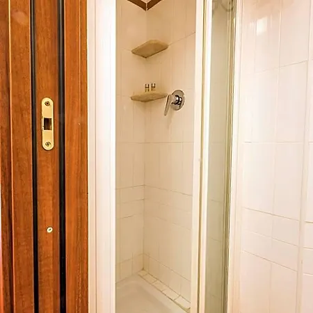 4 Coronati Hotel 2*