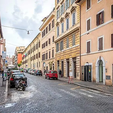 4 Coronati