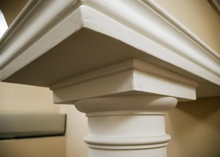 מלון 4 Coronati 2*