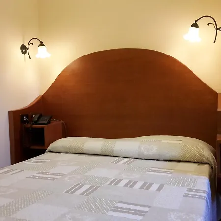 Hotel 4 Coronati